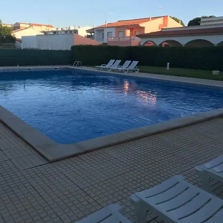 1 Bedroom Apartment, 5 Minute Walk To The Beach Albufeira